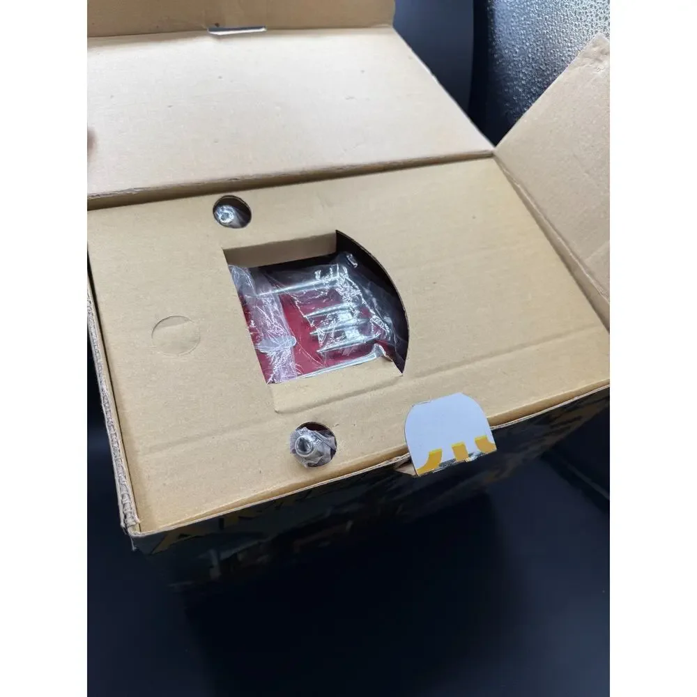 Vintage American Truck Alarm Clock Red Semi Truck Desktop Clock W/ Original Box